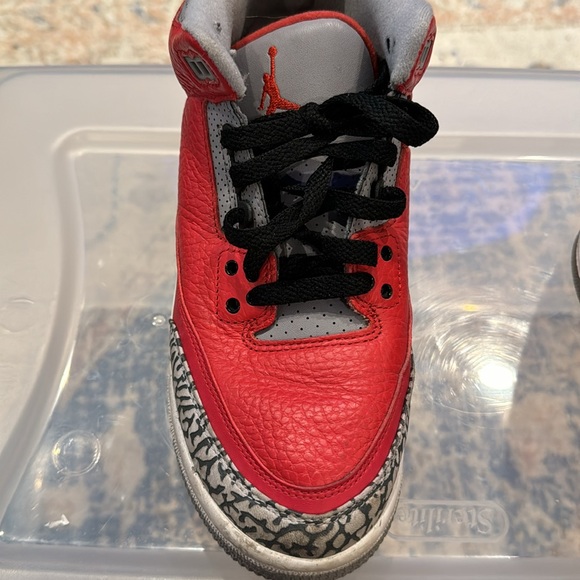 Nike Air Jordan 3 Retro red black grey good condition size 7y - Picture 2 of 8